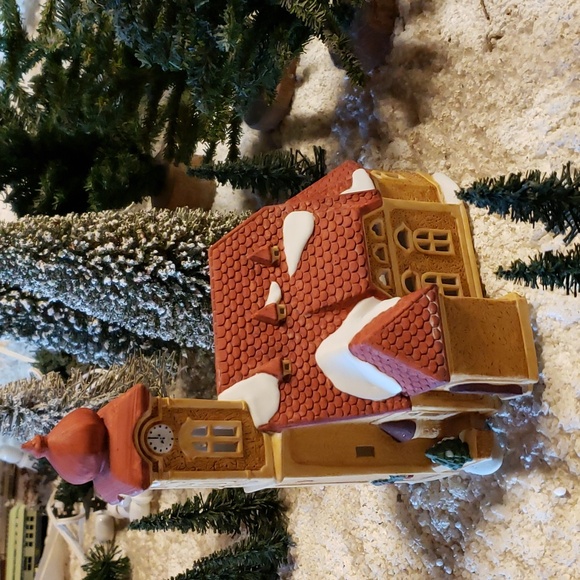 DEPARTMENT 56 - Alpine Village - Alpine Church - In Original Box - Picture 4 of 10